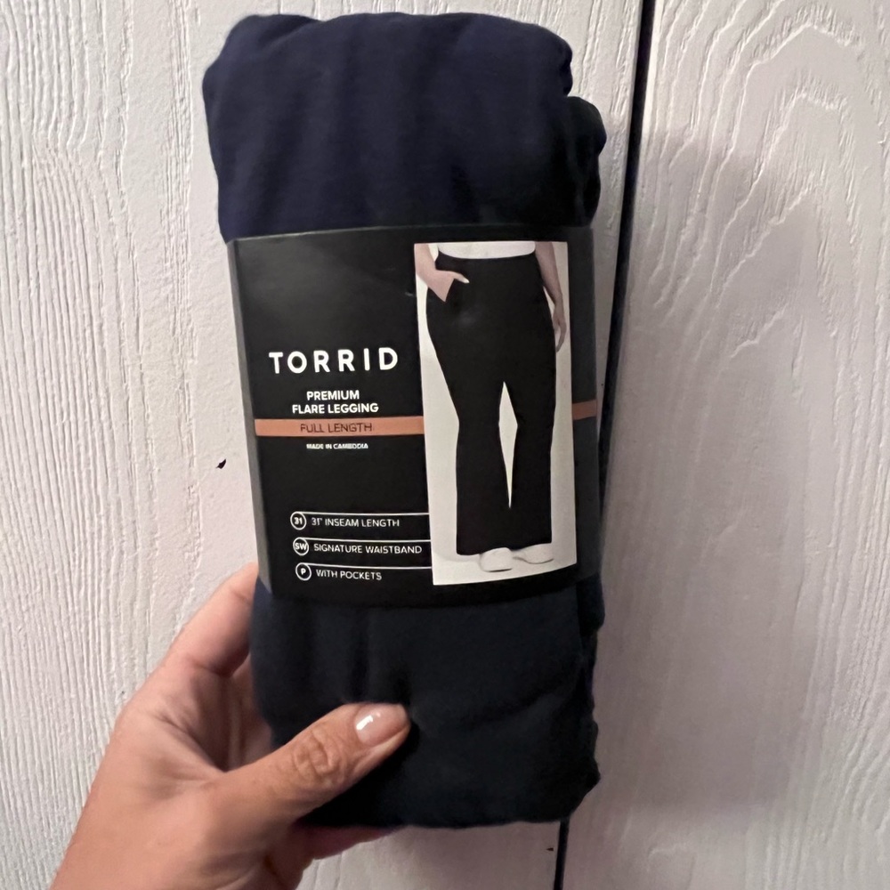 Torrid Navy Leggings - Picture 3 of 3